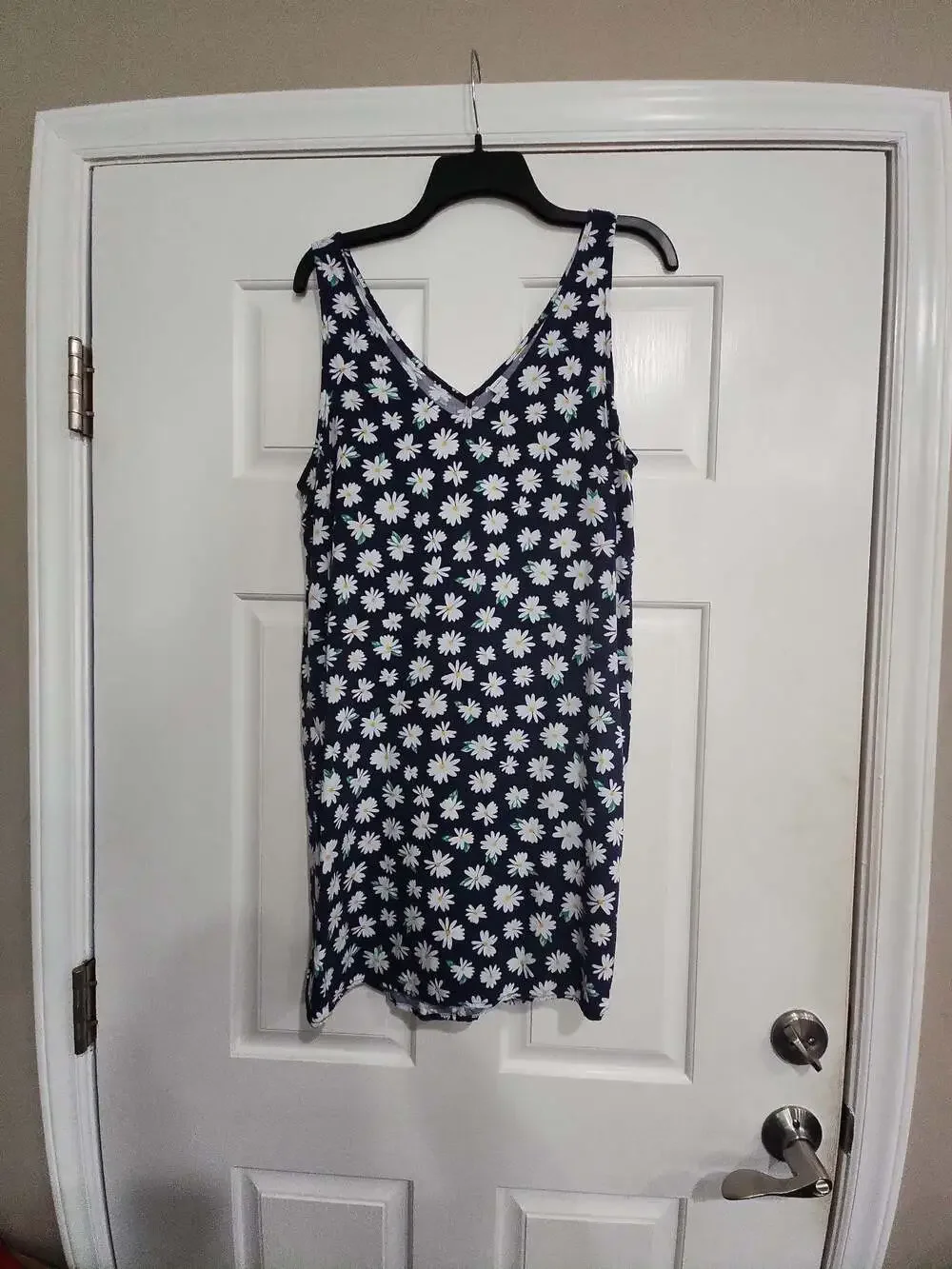 Old Navy - Picture 1 of 6